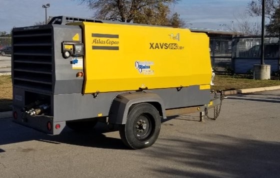 XAVS 650 Kompresor Portable Untuk Beban Penuh 2000Rpm Portable